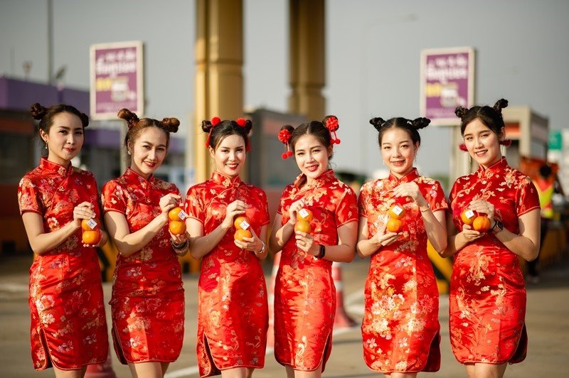 Tollway thank you users on Chinese New Year